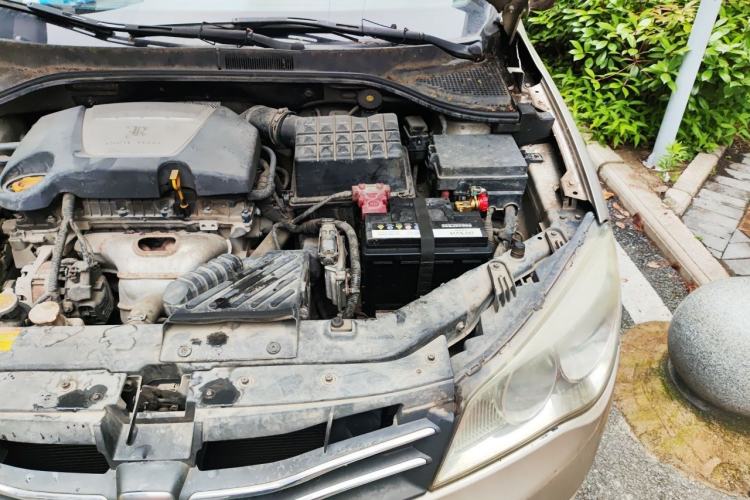 Used Roewe 350 2012 1.5L Automatic Smart Value Edition Engine Bay Left