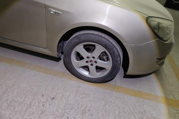 Used Roewe 350 2012 1.5L Manual Smart Value Edition Right Front Wheel Hub