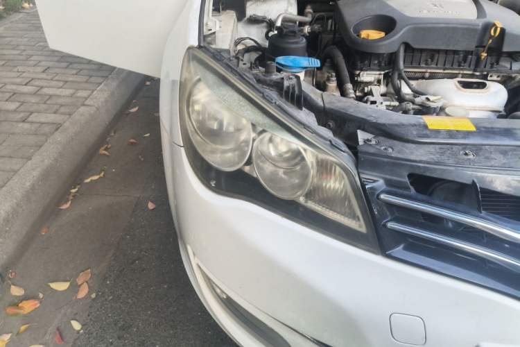 Used Roewe 350 2012 1.5L Automatic Smart Value Edition Right Front Headlight