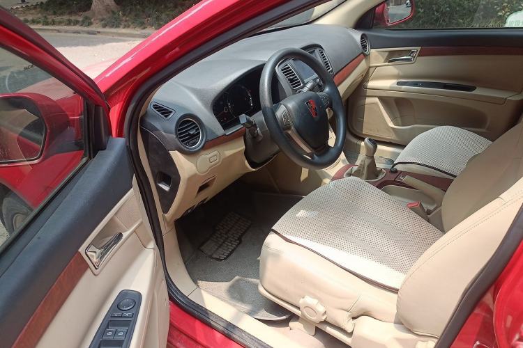Used Roewe 350 2012 1.5L Manual New Year Special Value Edition Driver Seat