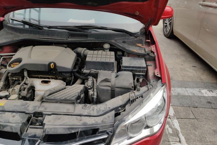 Used Roewe 350 2012 1.5L Automatic Smart Value Edition Engine Bay Left
