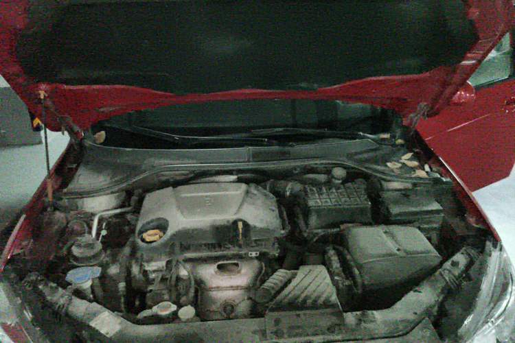 Used Roewe 350 2012 1.5L Automatic Smart Value Edition Engine Bay