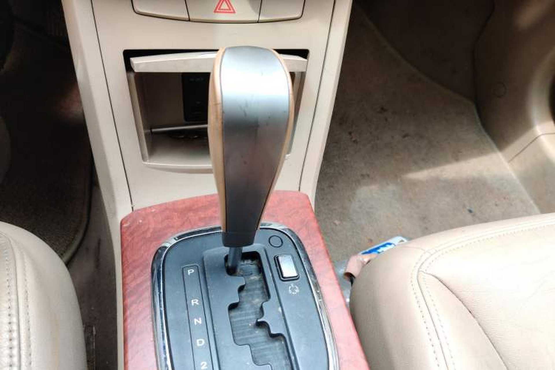 Used Roewe 350 2012 1.5L Automatic Smart Value Edition Gear Lever