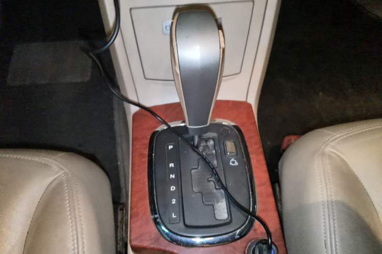 Used Roewe 350 2012 1.5L Automatic Smart Value Edition Gear Lever