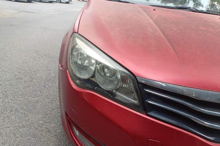 Used Roewe 350 2012 1.5L Manual New Year Special Value Edition Right Front Headlight