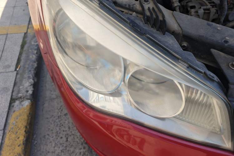 Used Roewe 350 2012 1.5L Automatic Smart Value Edition Right Front Headlight