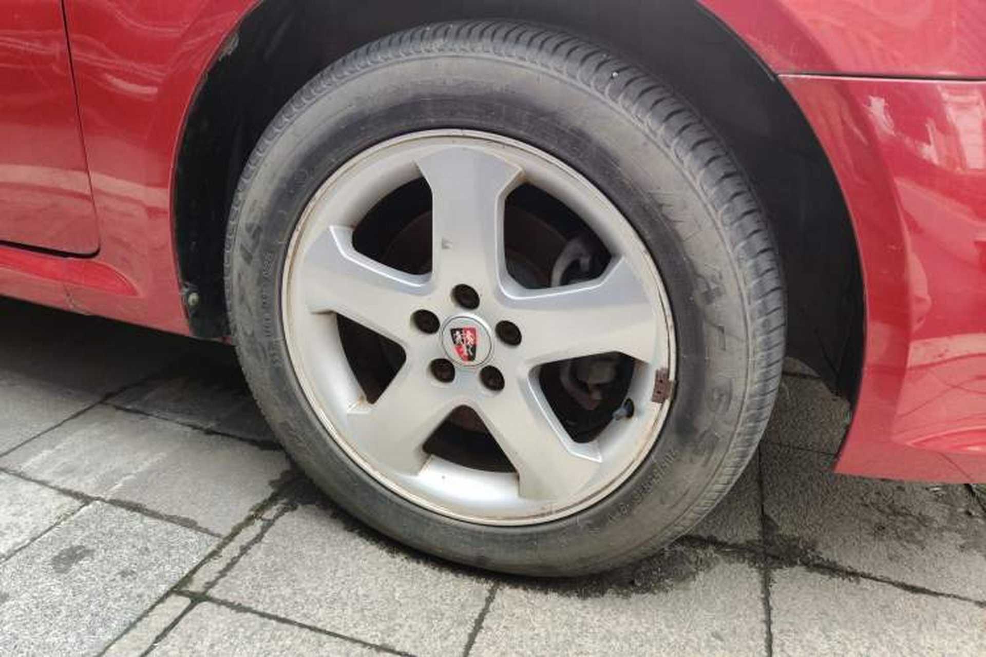 Used Roewe 350 2012 1.5L Automatic Smart Value Edition Right Front Wheel Hub