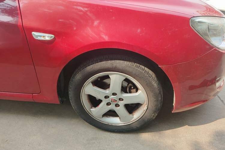 Used Roewe 350 2012 1.5L Automatic New Year Special Value Edition Right Front Wheel Hub