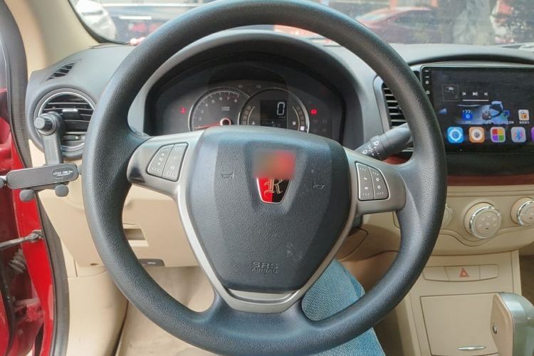 Used Roewe 350 2012 1.5L Automatic New Year Special Value Edition Steering Wheel