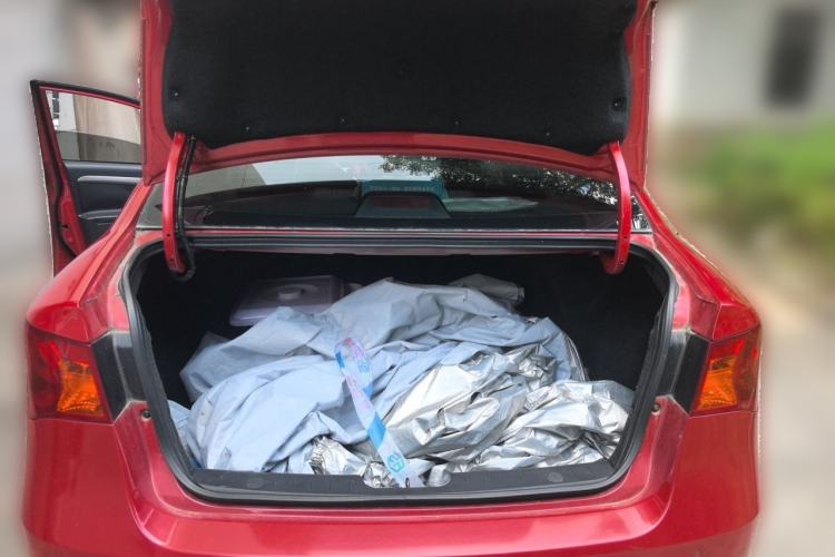 Used Roewe 350 2012 1.5L Automatic Smart Value Edition Trunk