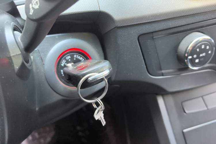 Used Roewe 350 2012 1.5L Automatic Smart Value Edition Vehicle Key