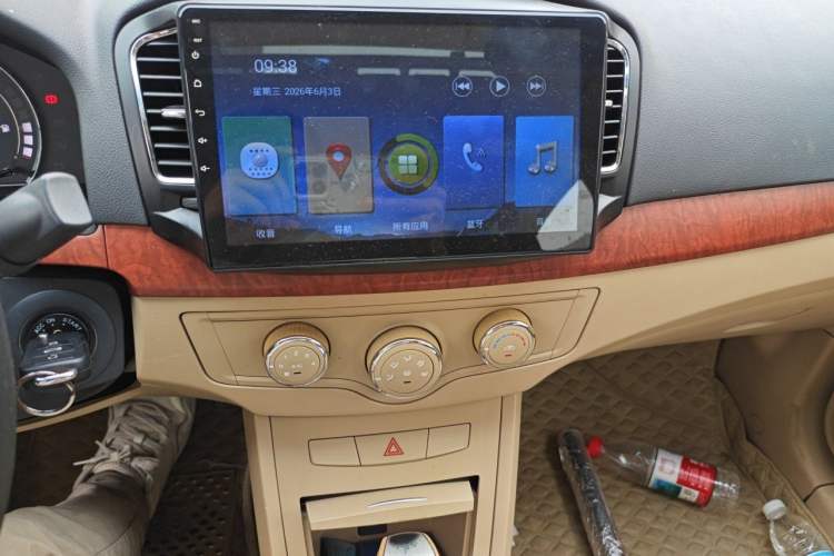Used Roewe 350 2012 1.5L Automatic Smart Value Edition Audio And AC Panel