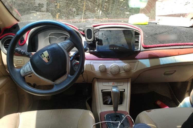 Used Roewe 350 2012 1.5L Automatic Smart Value Edition Center Console