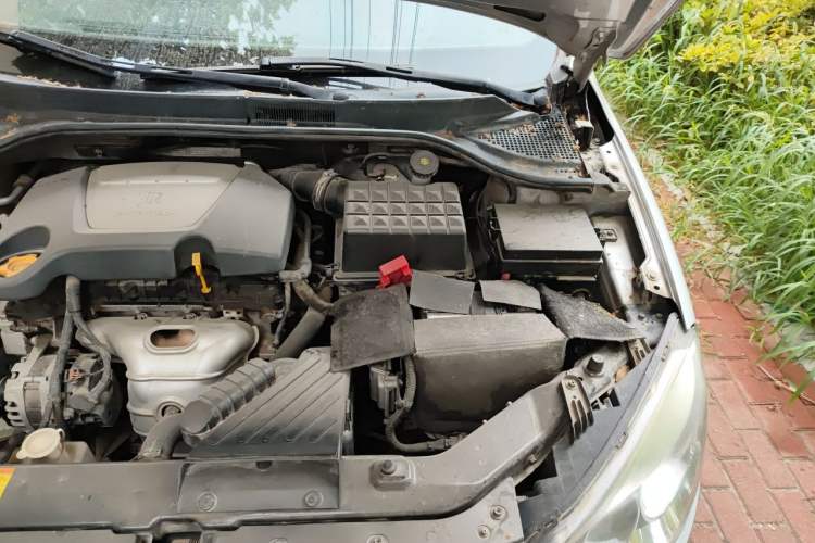 Used Roewe 350 2012 1.5L Manual Smart Value Edition Engine Bay Left