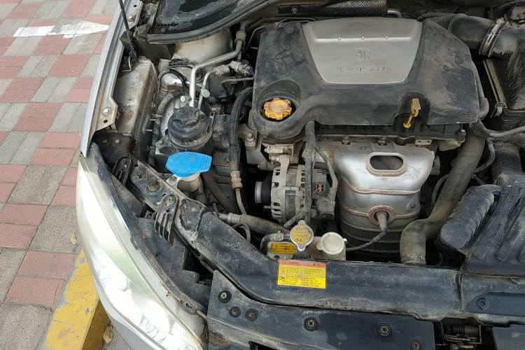 Used Roewe 350 2012 1.5L Automatic Smart Value Edition Engine Bay Right