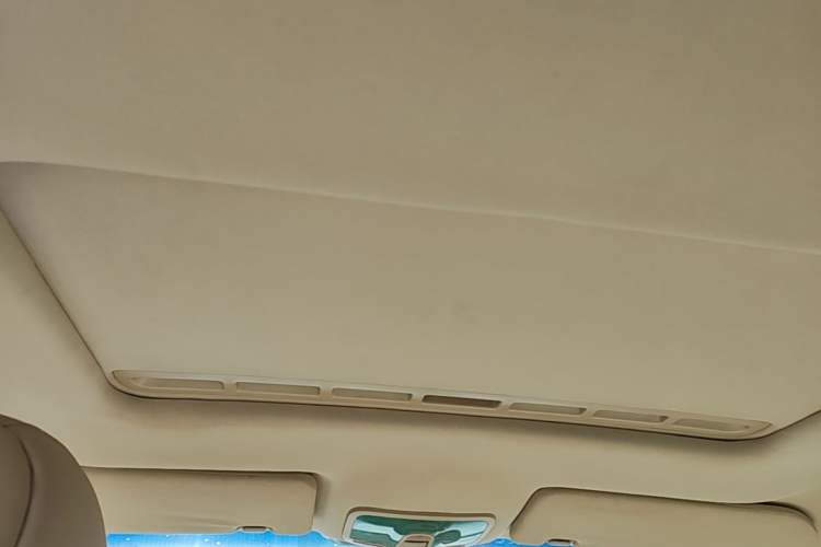 Used Roewe 350 2012 1.5L Automatic Smart Value Edition Headliner