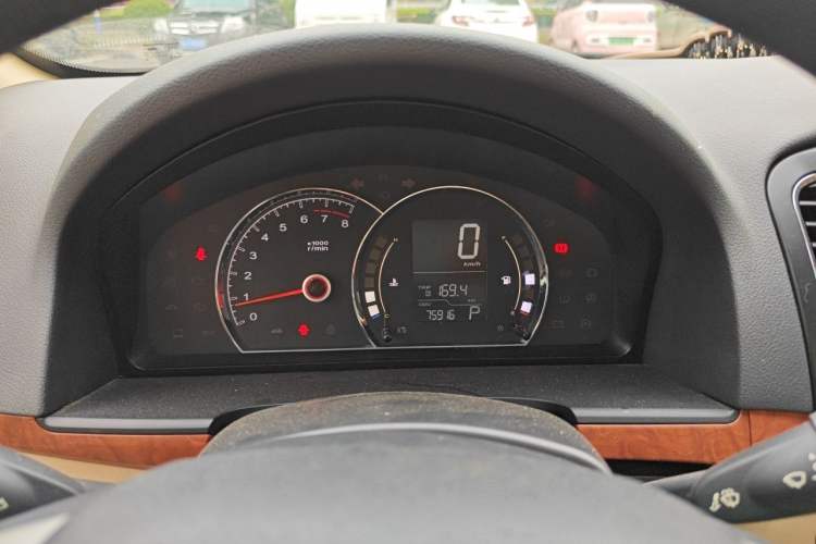 Used Roewe 350 2012 1.5L Automatic Smart Value Edition Instrument Cluster