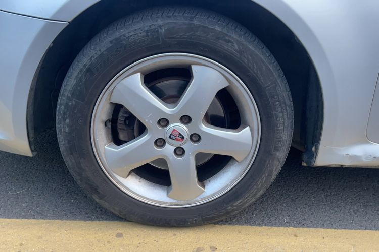 Used Roewe 350 2012 1.5L Manual Smart Value Edition Left Front Wheel Hub