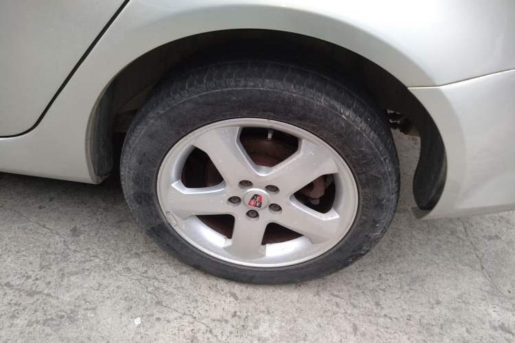 Used Roewe 350 2012 1.5L Manual Smart Value Edition Left Rear Wheel Hub