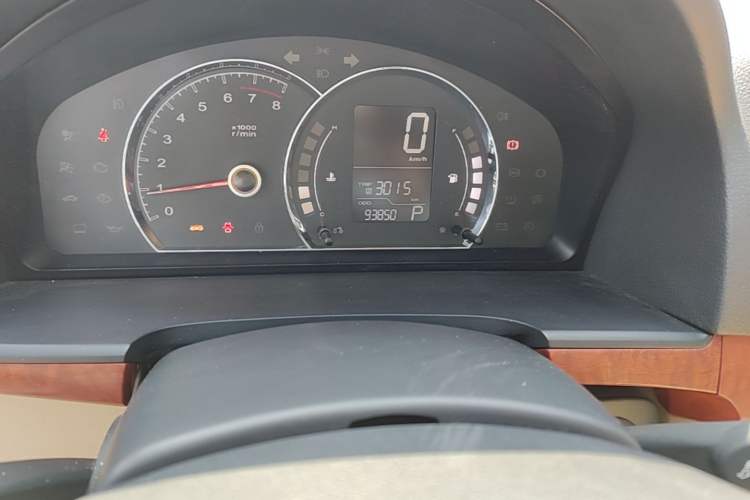 Used Roewe 350 2012 1.5L Automatic Smart Value Edition Odometer Close Up