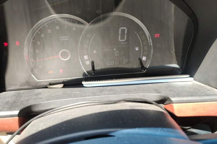 Used Roewe 350 2012 1.5L Automatic Smart Value Edition Odometer Close Up