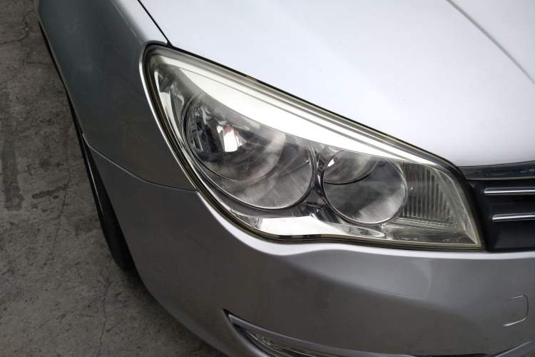 Used Roewe 350 2012 1.5L Manual Smart Value Edition Right Front Headlight