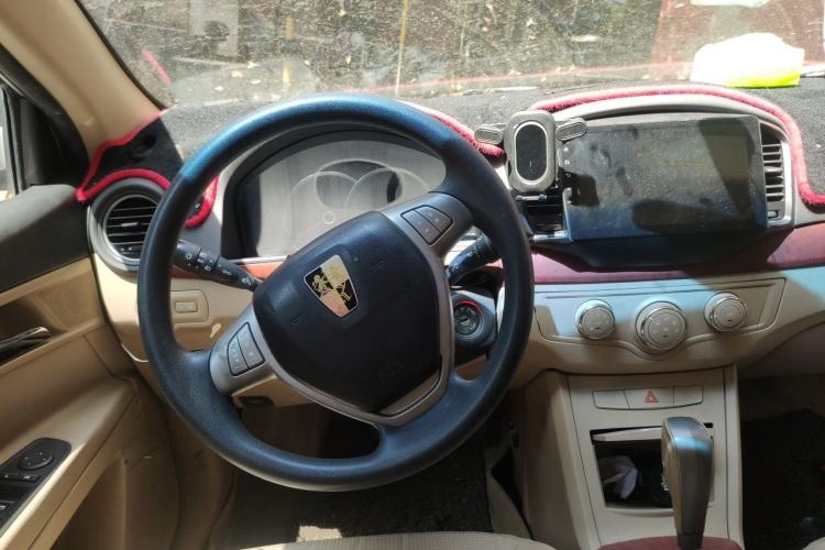 Used Roewe 350 2012 1.5L Automatic Smart Value Edition Steering Wheel