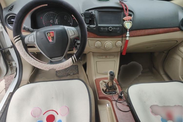 Used Roewe 350 2012 1.5L Manual New Year Special Value Edition Center Console