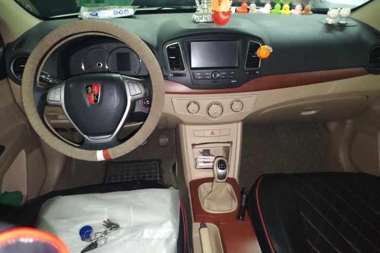 Used Roewe 350 2012 1.5L Manual New Year Special Value Edition Center Console