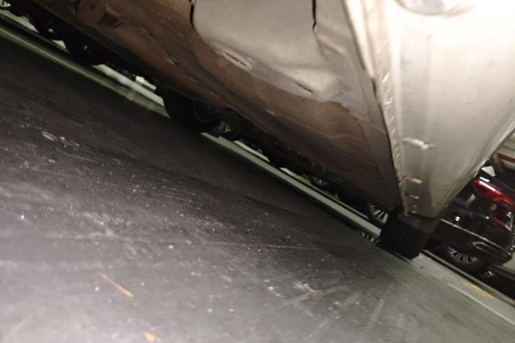 Used Roewe 350 2012 1.5L Manual New Year Special Value Edition Chassis Rear Right
