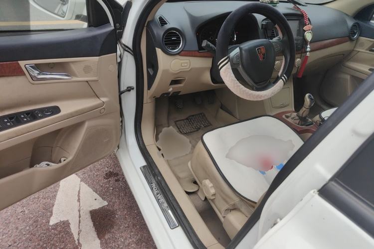 Used Roewe 350 2012 1.5L Manual New Year Special Value Edition Driver Seat