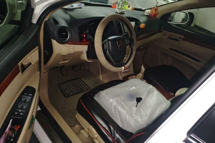 Used Roewe 350 2012 1.5L Manual New Year Special Value Edition Driver Seat
