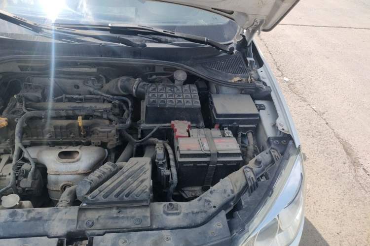 Used Roewe 350 2012 1.5L Automatic Smart Value Edition Engine Bay Left