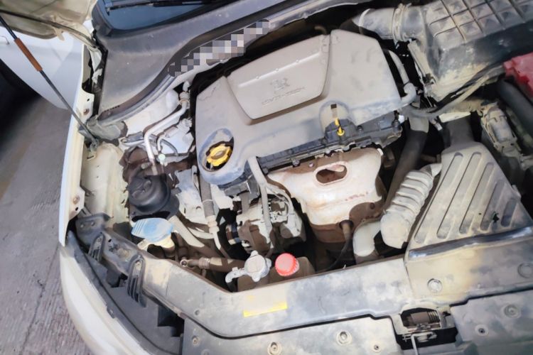 Used Roewe 350 2012 1.5L Automatic Smart Value Edition Engine Bay Right