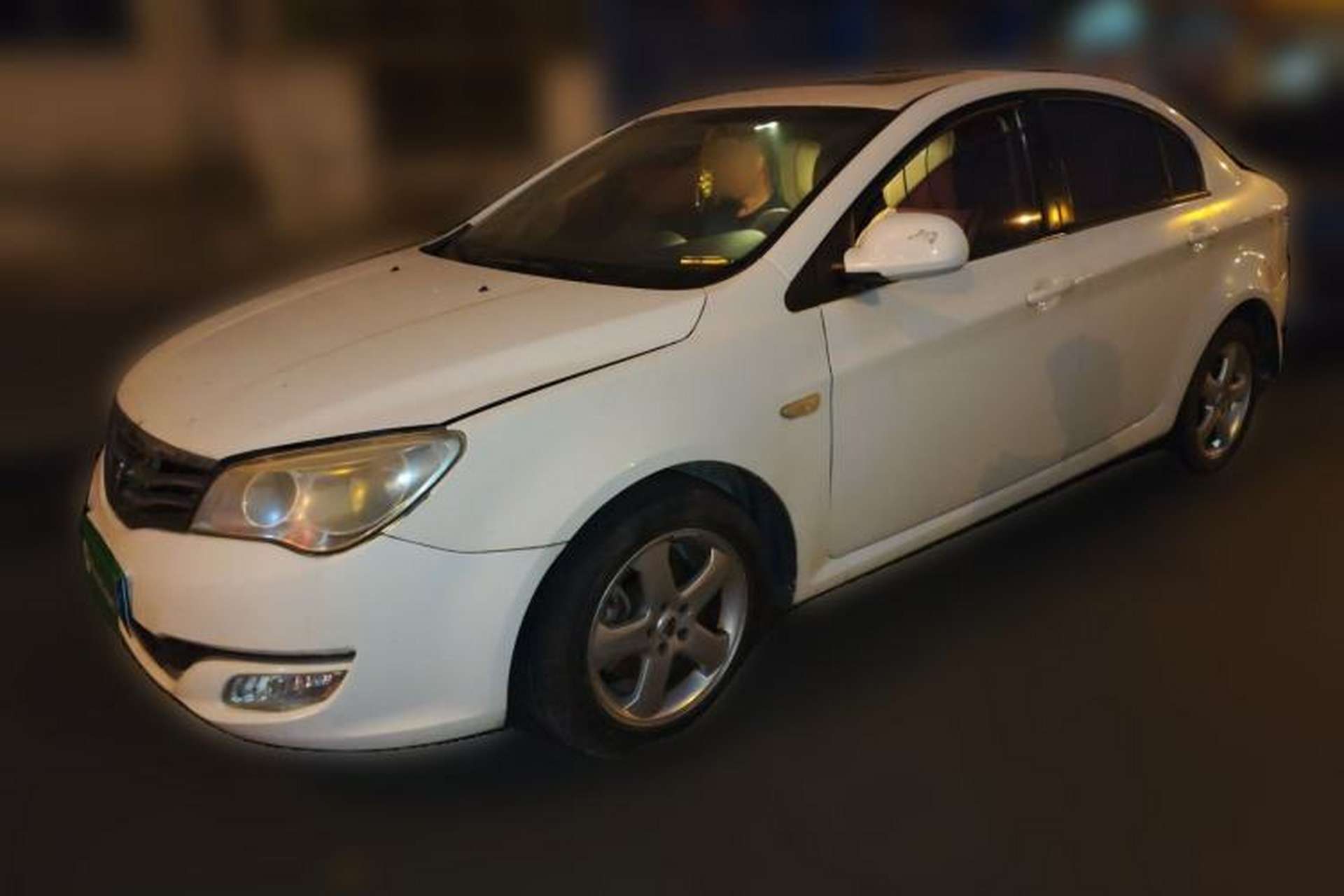 Used Roewe 350 2012 1.5L Automatic New Year Special Value Edition Front Left 45 Deg