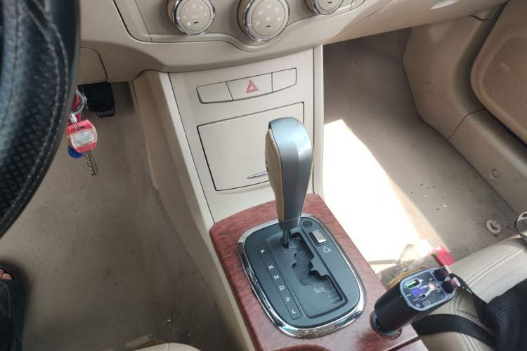 Used Roewe 350 2012 1.5L Automatic Smart Value Edition Gear Lever