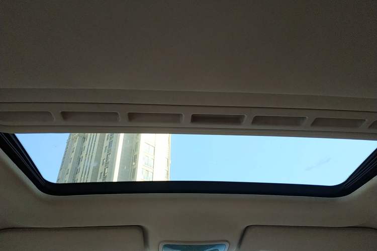 Used Roewe 350 2012 1.5L Manual Smart Value Edition Headliner