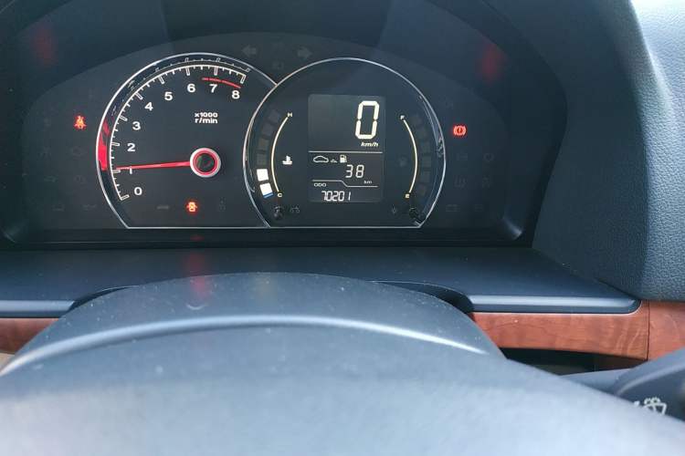 Used Roewe 350 2012 1.5L Manual Smart Value Edition Odometer Close Up
