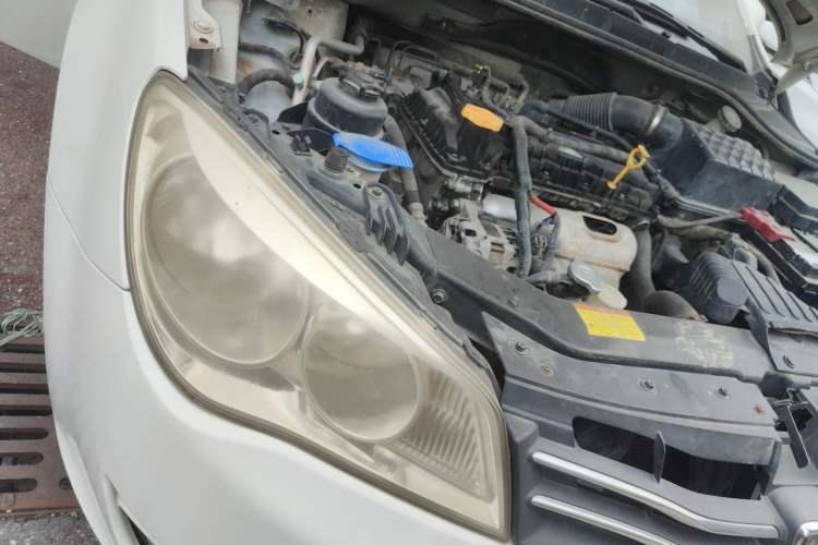 Used Roewe 350 2012 1.5L Manual New Year Special Value Edition Right Front Headlight