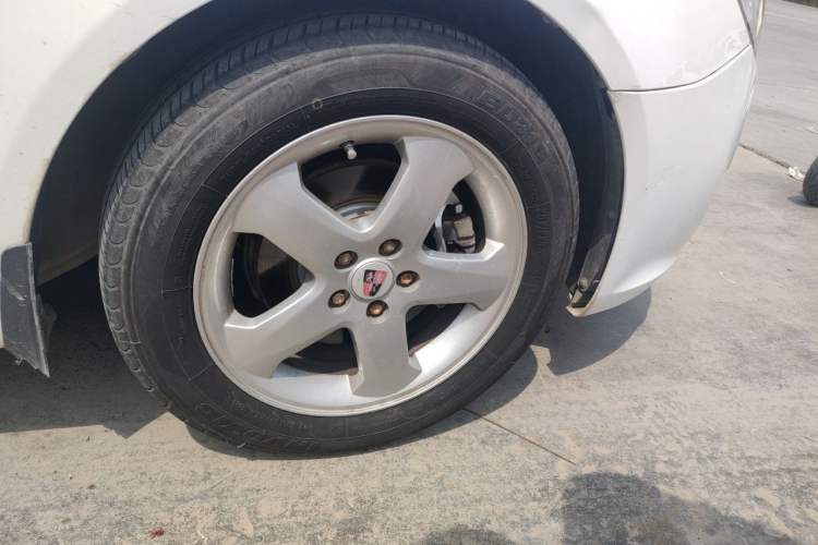 Used Roewe 350 2012 1.5L Automatic Smart Value Edition Right Front Wheel Hub