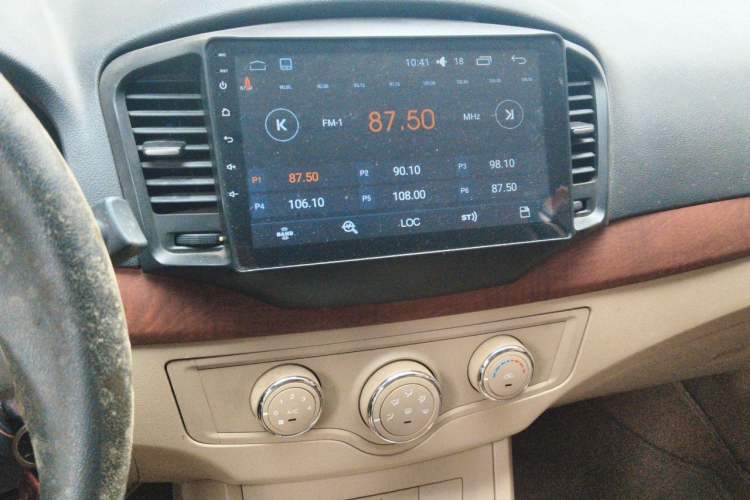Used Roewe 350 2012 1.5L Automatic New Year Special Value Edition Audio And AC Panel