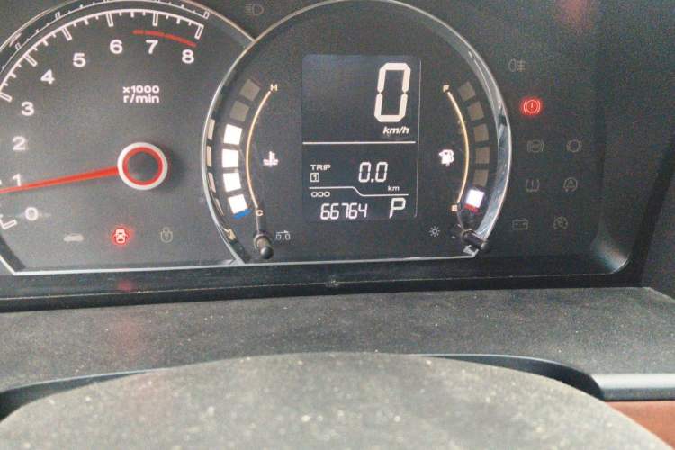 Used Roewe 350 2012 1.5L Automatic New Year Special Value Edition Odometer Close Up