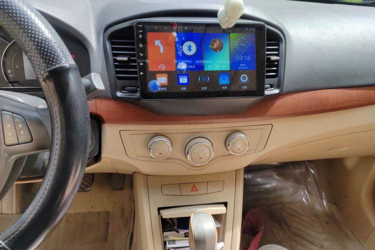 Used Roewe 350 2013 350C 1.5L Automatic Xunyue Edition Audio And AC Panel