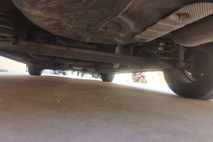 Used Roewe 350 2013 350S 1.5L Automatic Xunda Edition Chassis Rear