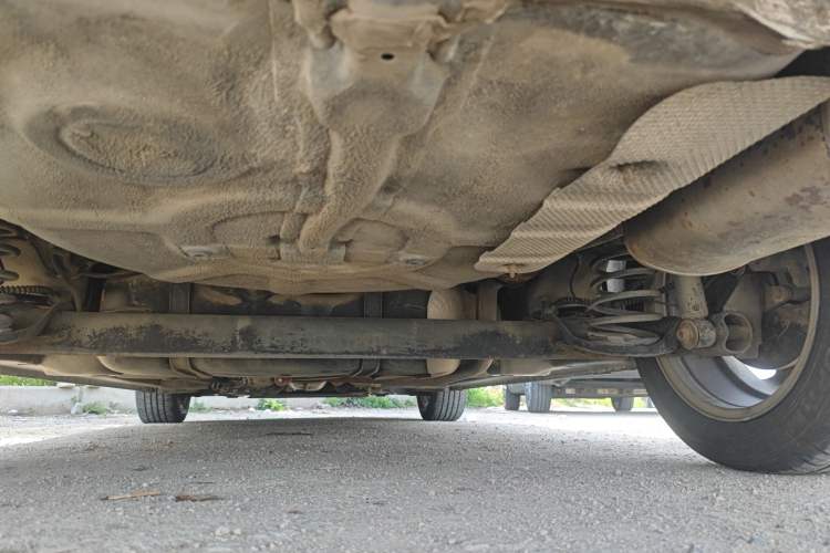 Used Roewe 350 2013 350C 1.5L Automatic Xunyue Edition Chassis Rear