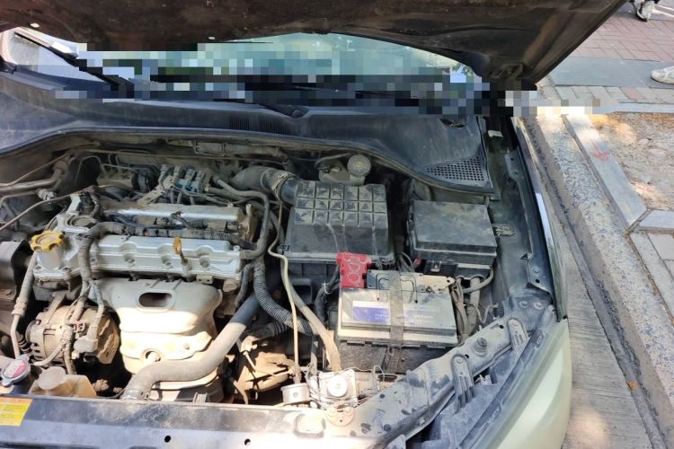 Used Roewe 350 2013 350C 1.5L Manual Swift Edition Engine Bay Left