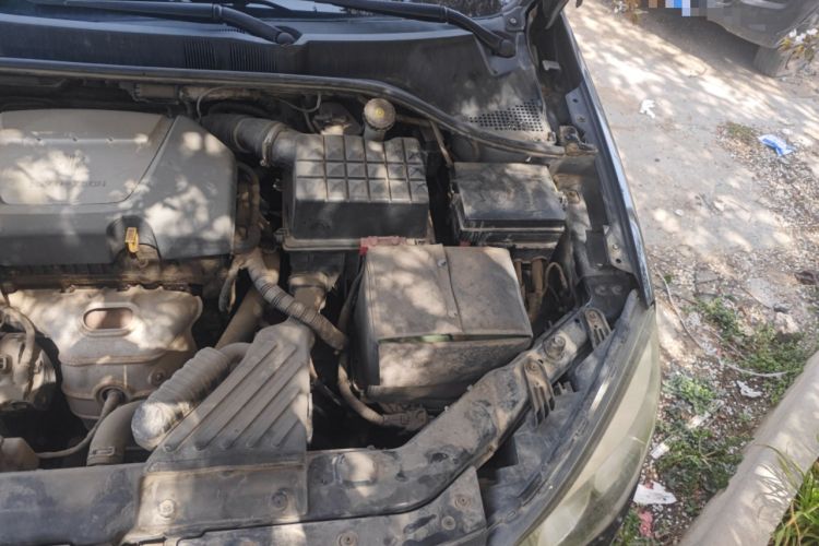 Used Roewe 350 2013 350C 1.5L Automatic Xunyue Edition Engine Bay Left