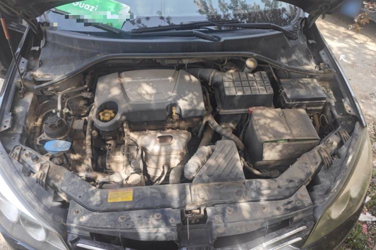 Used Roewe 350 2013 350C 1.5L Automatic Xunyue Edition Engine Bay