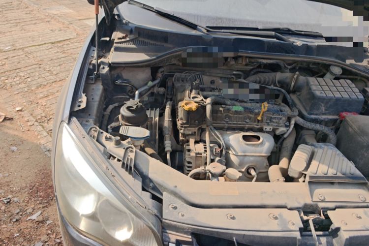 Used Roewe 350 2013 350S 1.5L Manual Xunchi Edition Engine Bay Right