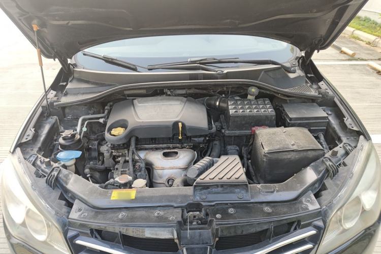 Used Roewe 350 2013 350S 1.5L Manual Xunchi Edition Engine Bay